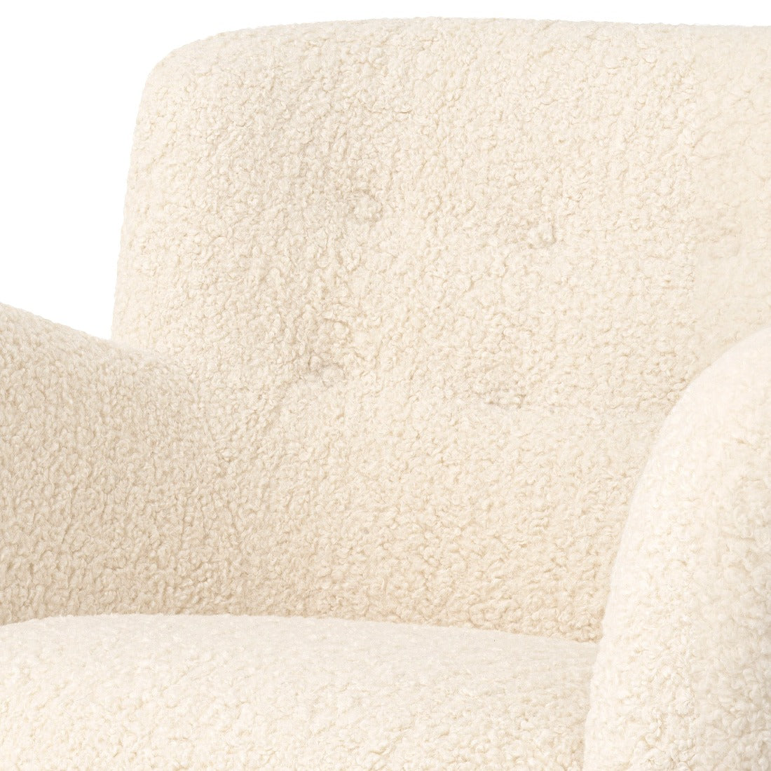 Fauteuil Eichholtz Bixby en fausse peau de mouton