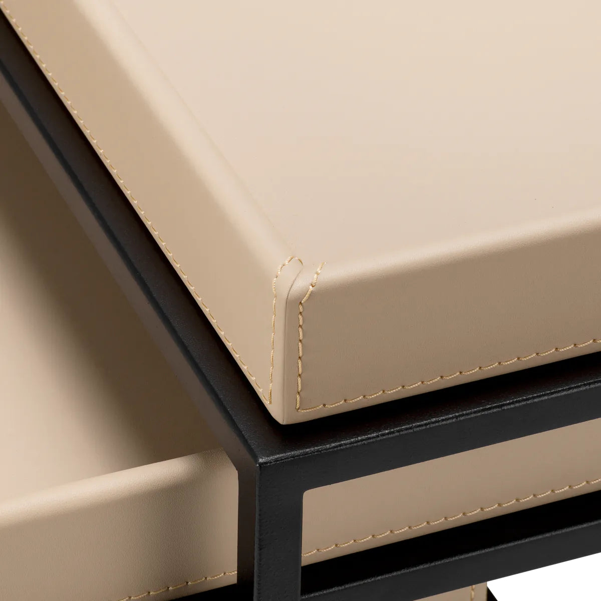 Eichholtz side table Leonard set of 3