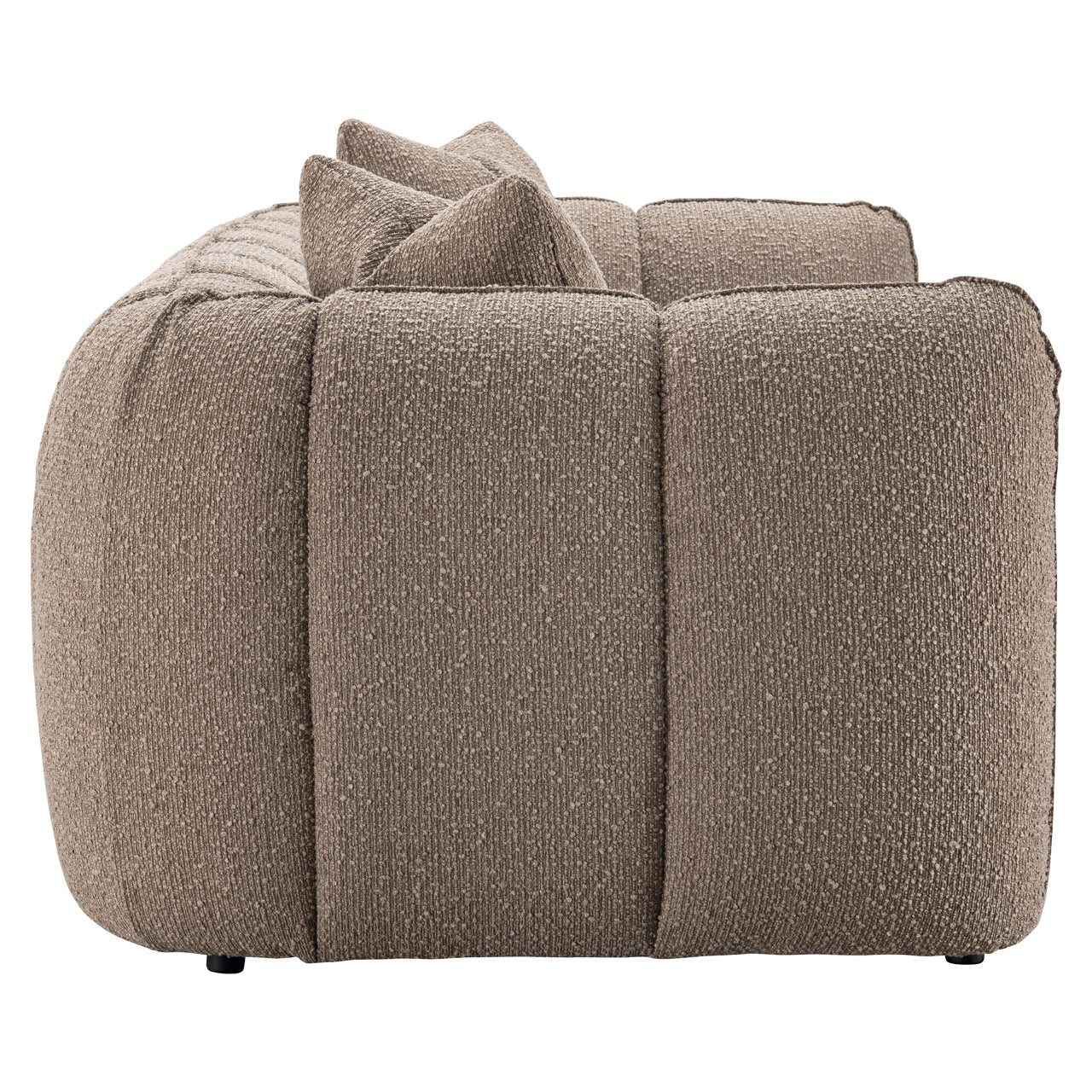 Hogan-Sofa in Mocca, klobiger Dreisitzer, schwer entflammbar