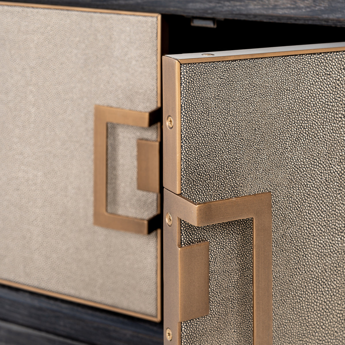 TV Unit Bloomville brass shagreen