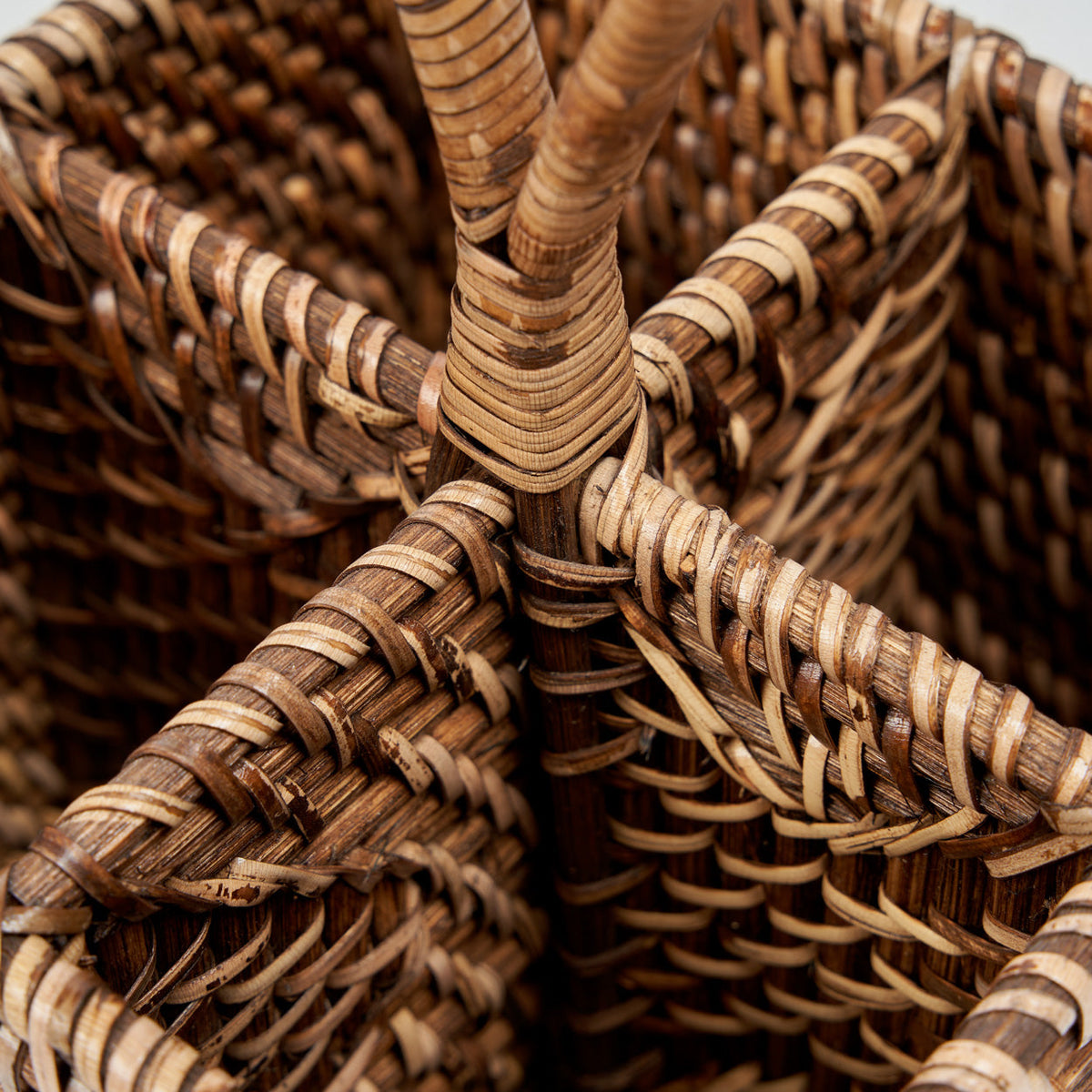 The Rattan Cutlery Caddy N°4 - Natural Brown