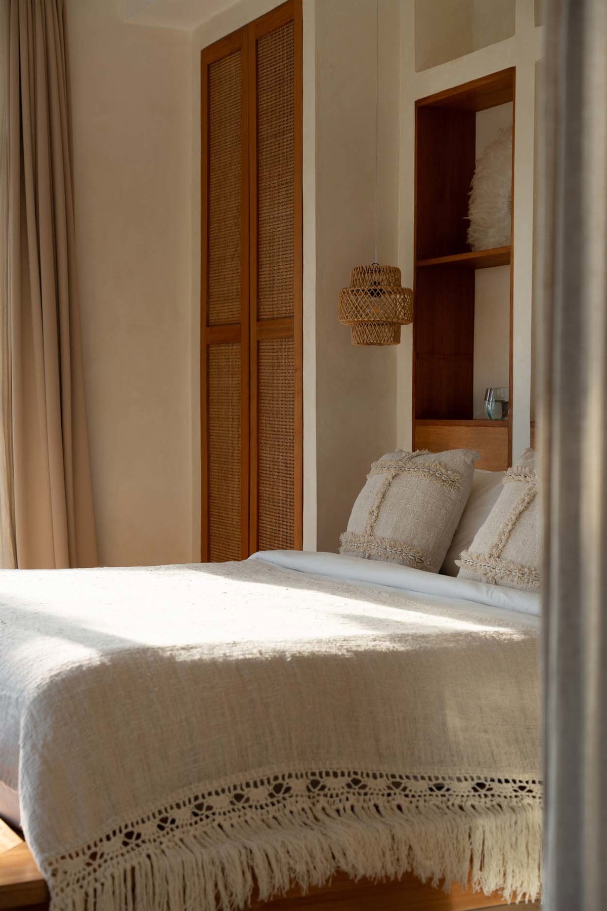 The Gypsy Bed Throw - Natural