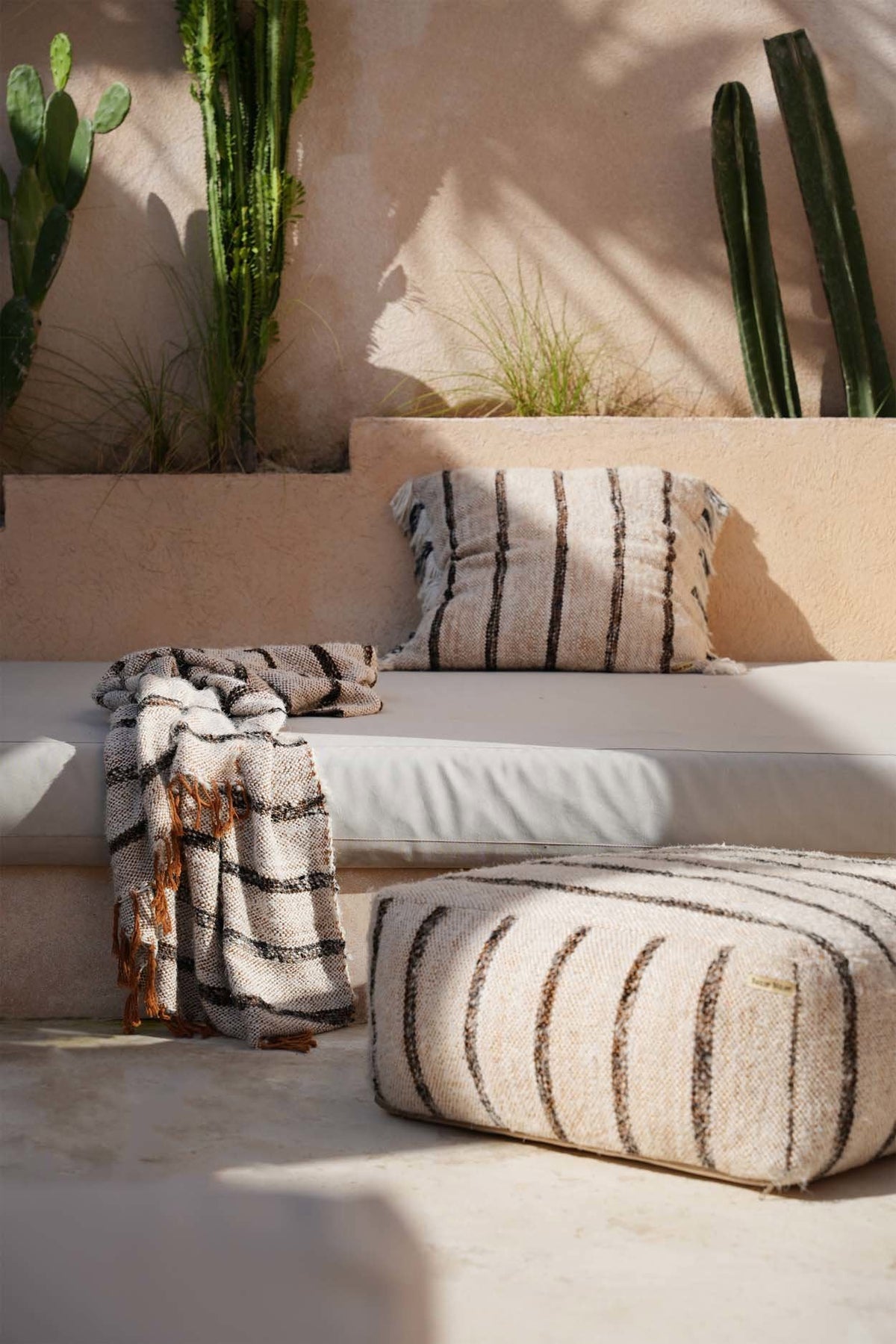 Das s'il vous Plaid - Bohemian White