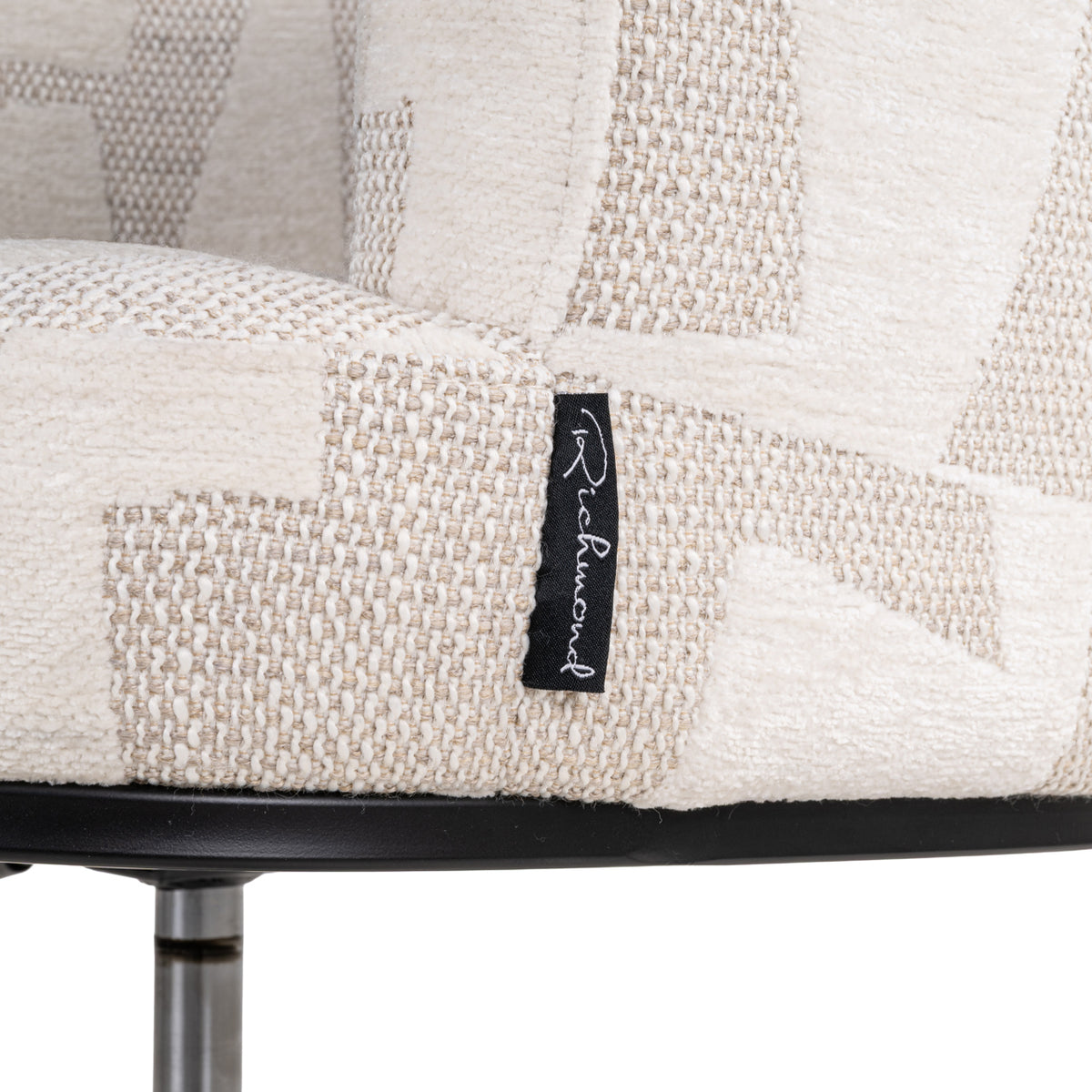 Eetkamerstoel Rochenne beige graffic swivel on wheels