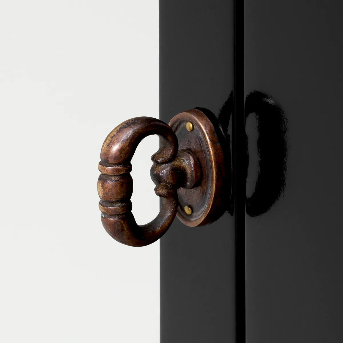 The MET x Eichholtz Gala wall cabinet