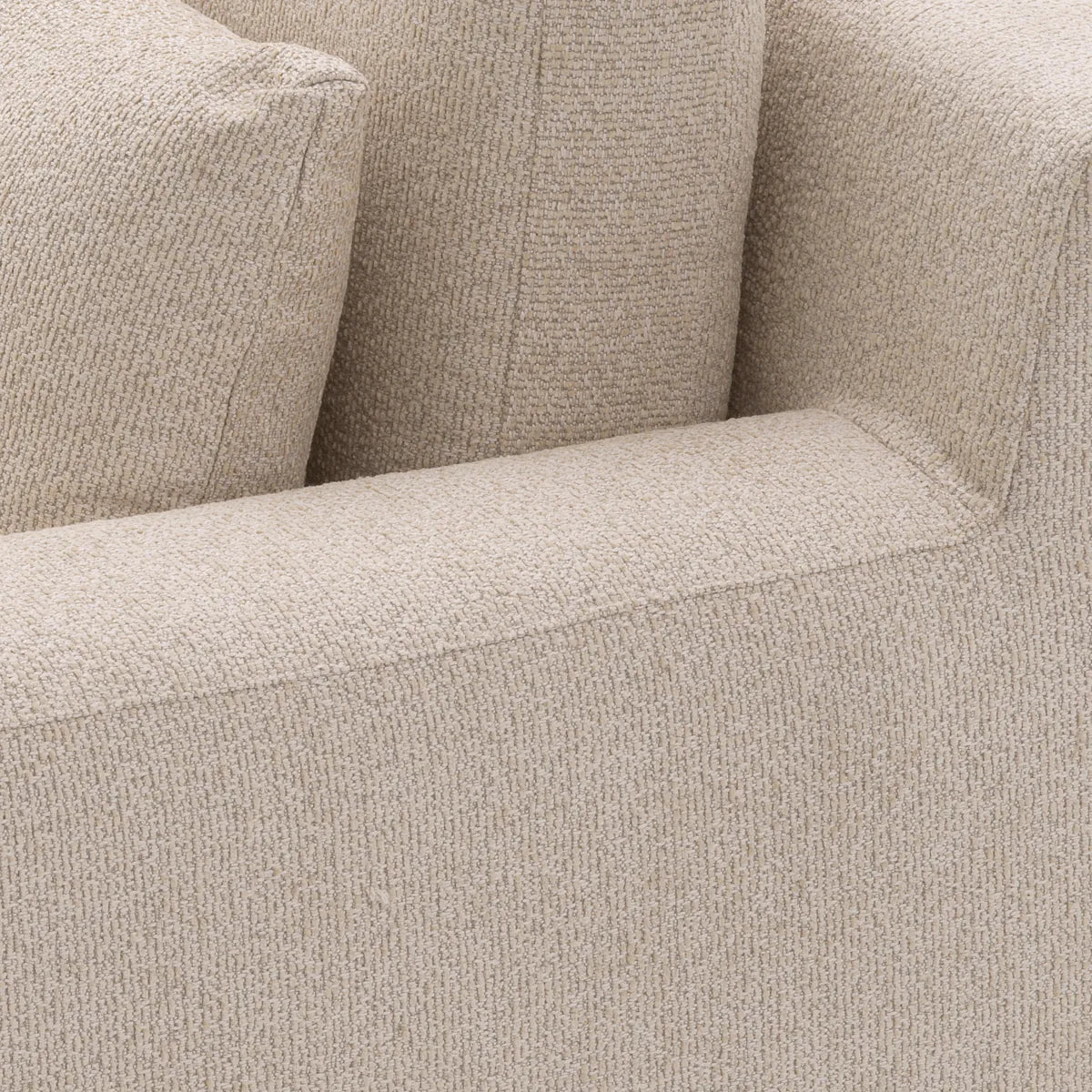 Le fauteuil MET x Eichholtz Manhattan