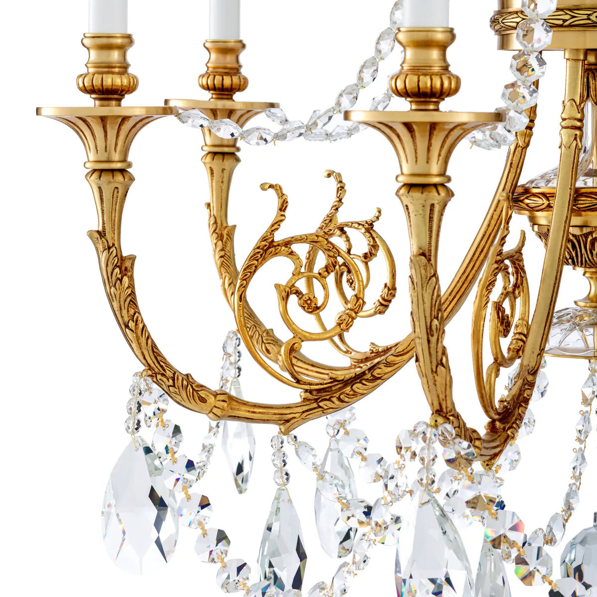 the MET x Eichholtz chandelier Duvaux