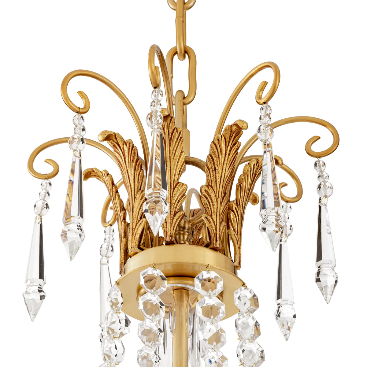 the MET x Eichholtz chandelier Duvaux