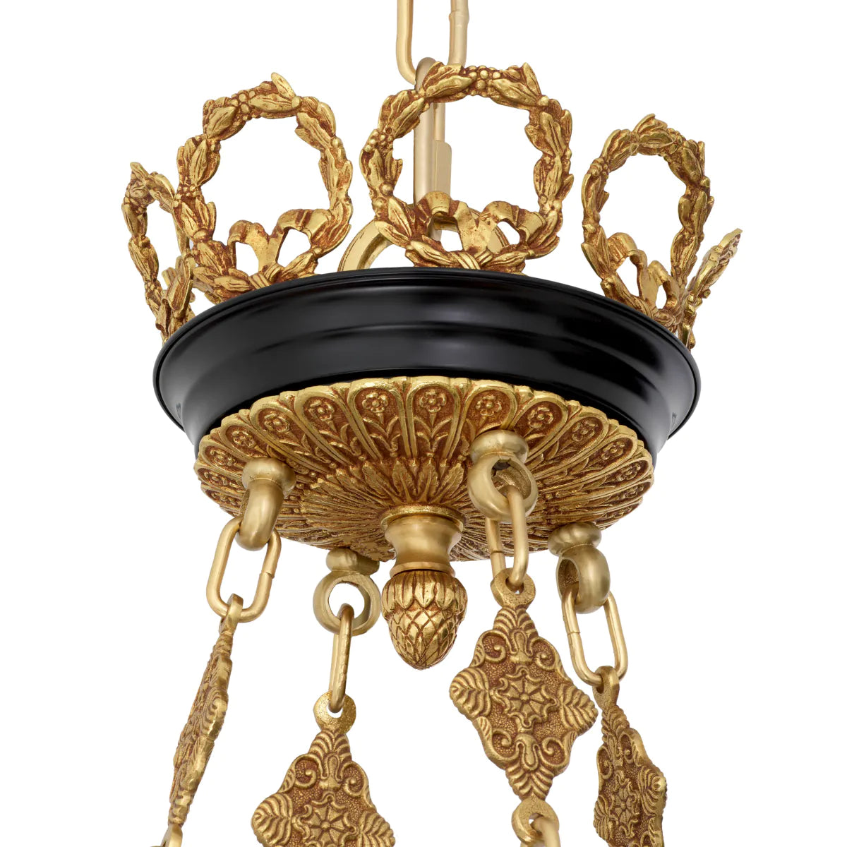 the MET x Eichholtz chandelier Palais