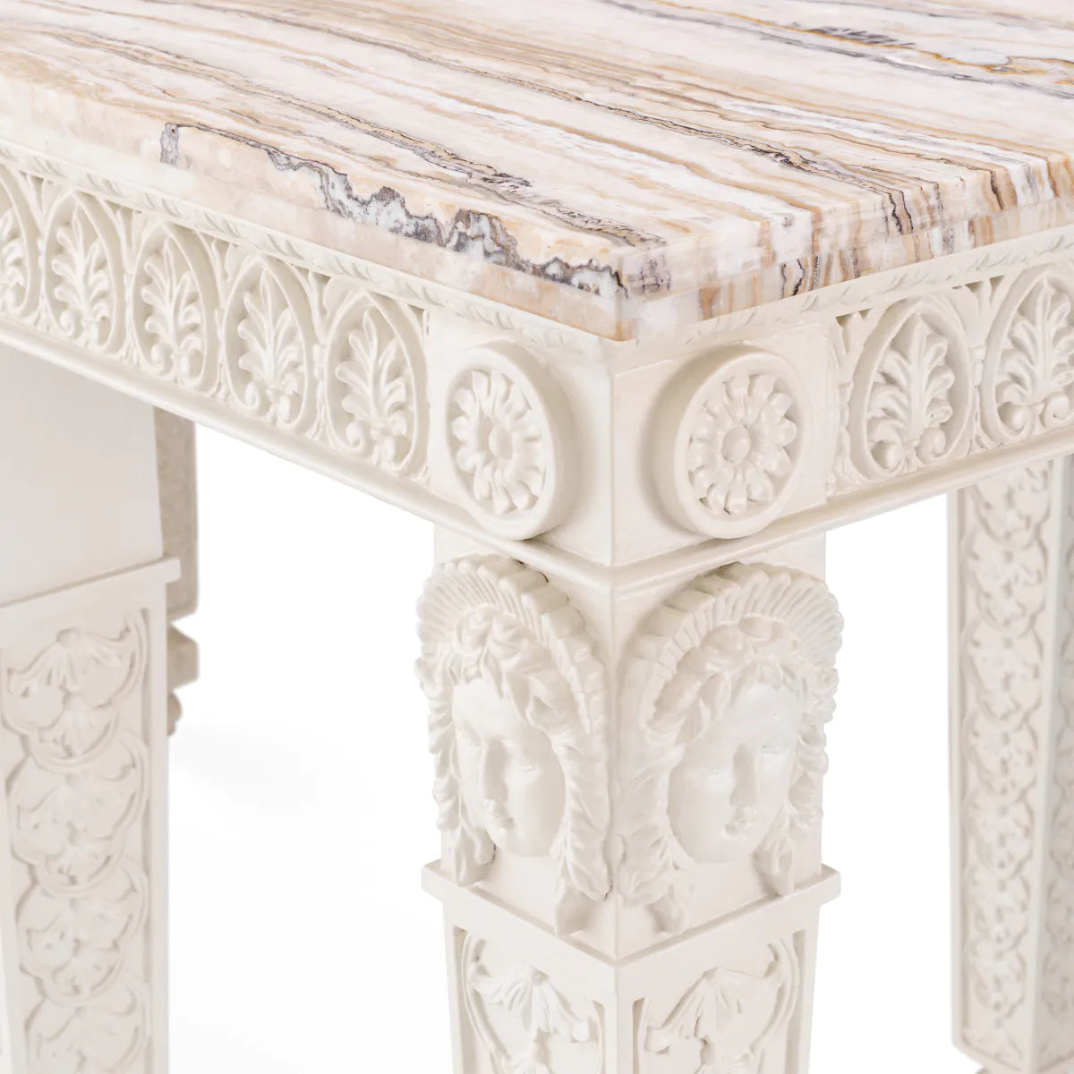 La console MET x Eichholtz Croome Court