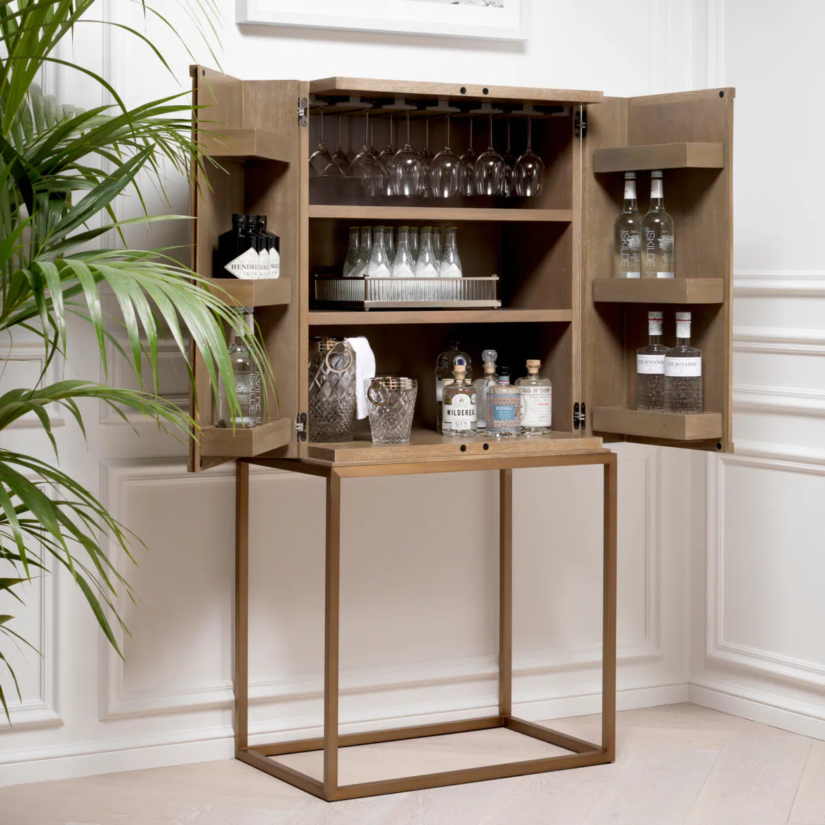 Eichholtz Wine cabinet Highland