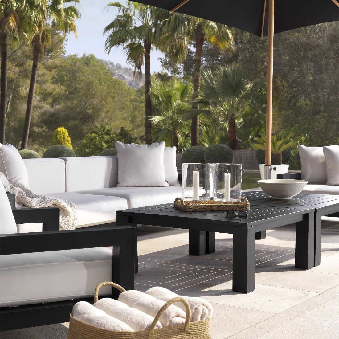 Eichholtz coffee table Vistamar outdoor black