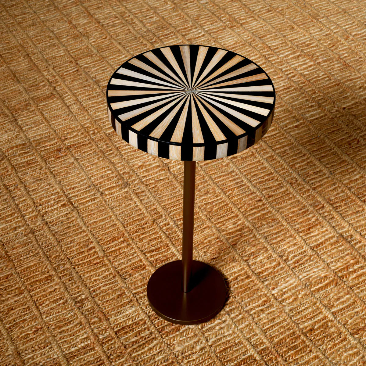 Eichholtz side table Albany