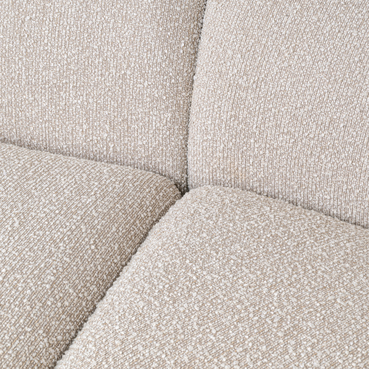 Banquette Gianelle naturelle à la texture épaisse