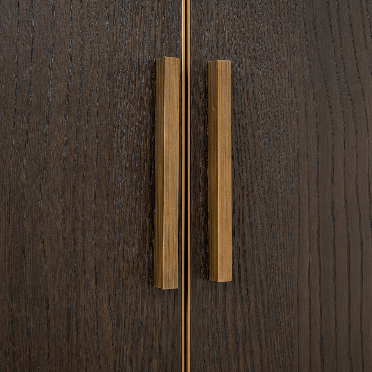 Armoire murale Carter brown large 4-doors