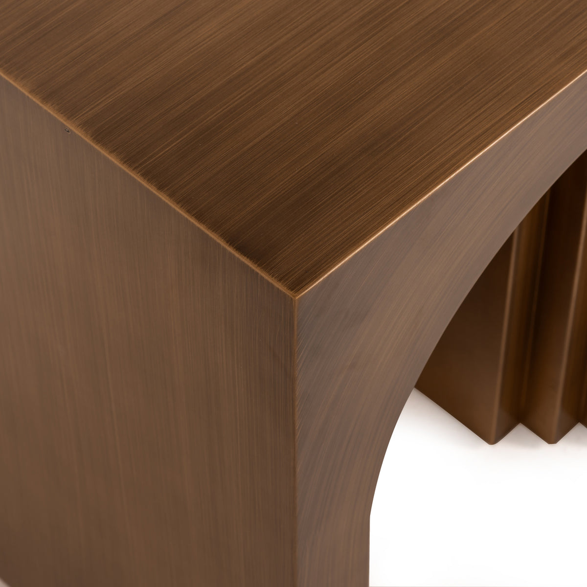 Table d'appoint Vevey or brossé