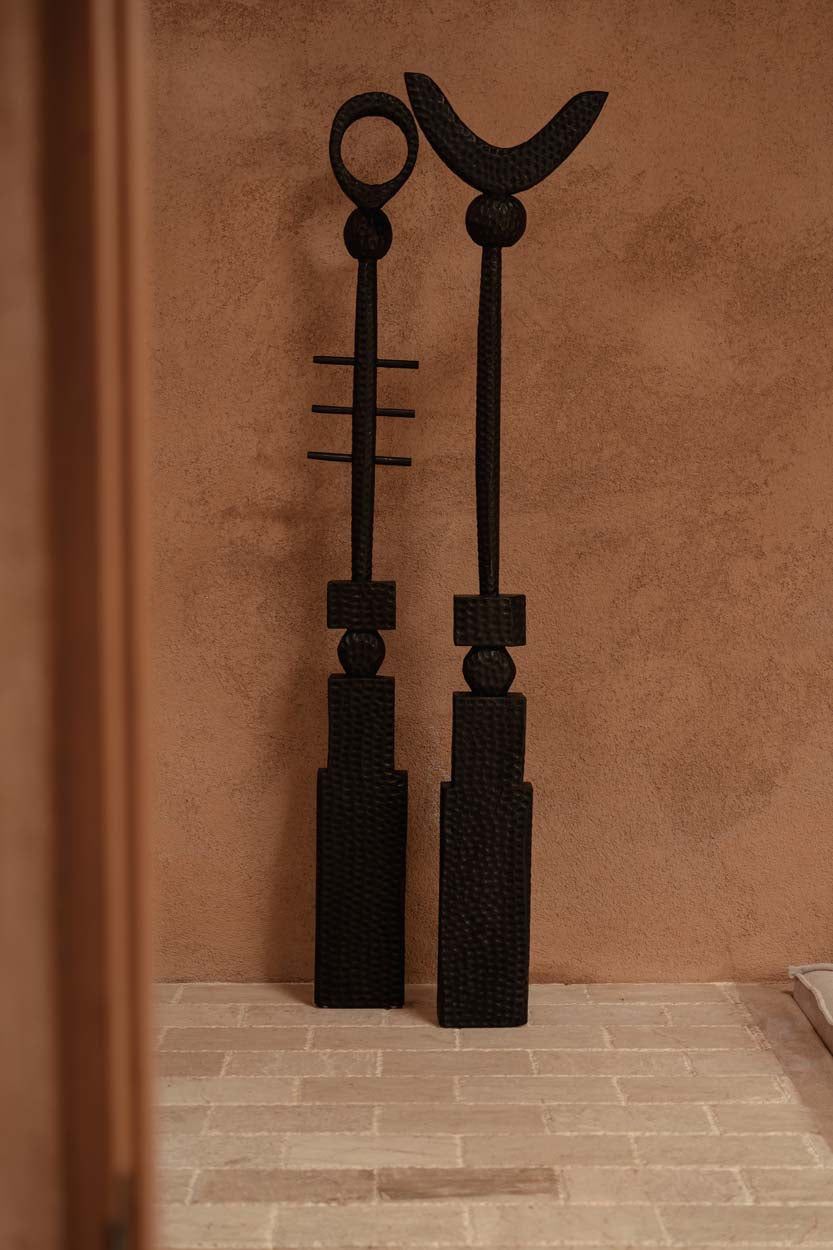 The Totemic Touch - Black
