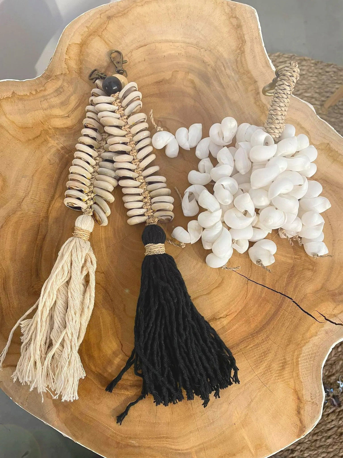 Porte-clés en arête de poisson en macramé - Crème