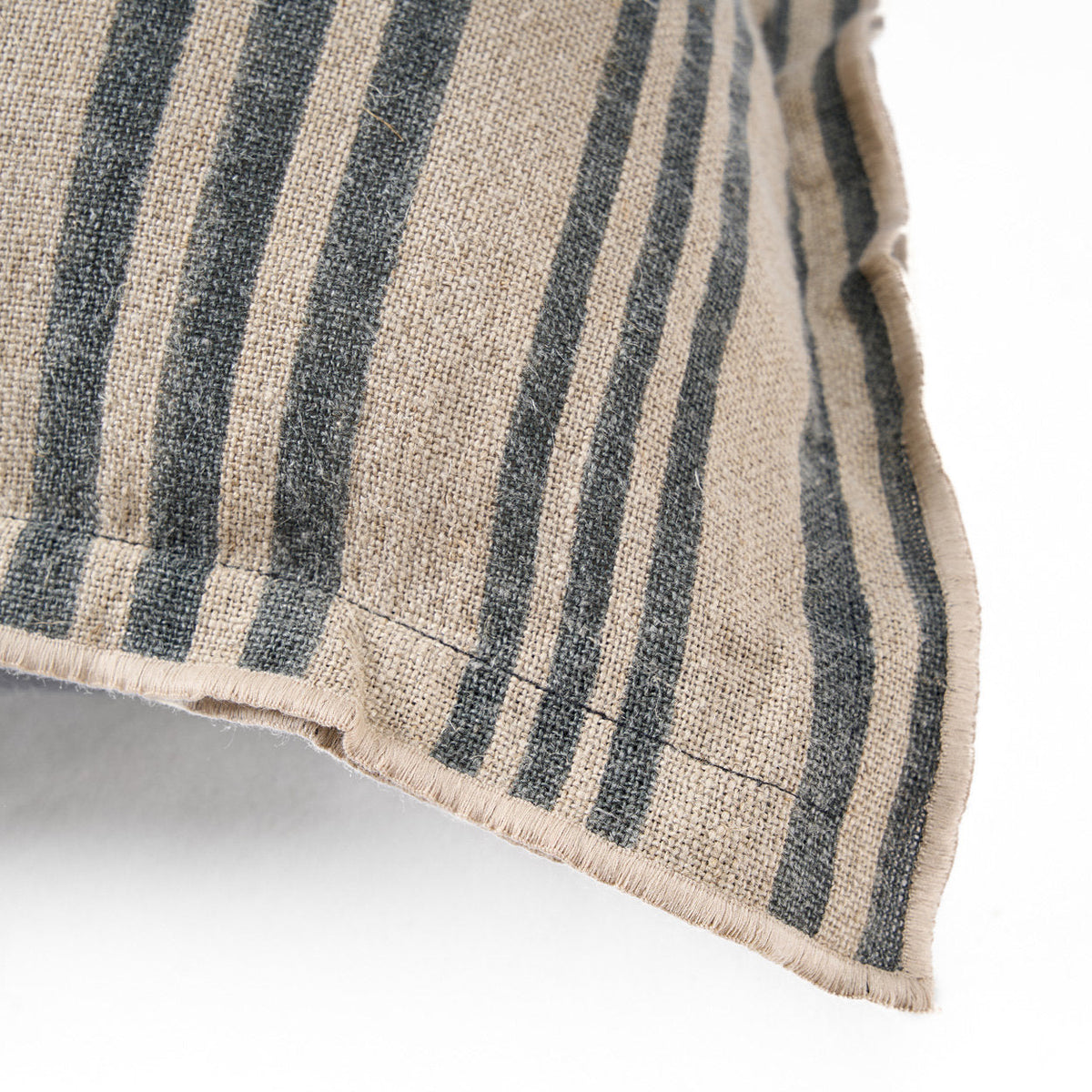 Der Kissenbezug Nordic Stripe - Natur Schwarz - 50x50