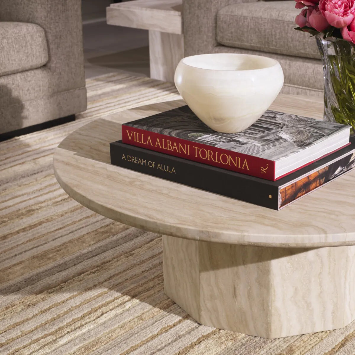 The MET x Eichholtz coffee table Florence