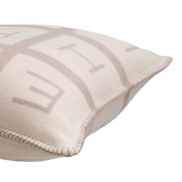 cushion sierkussen zero off white greige s