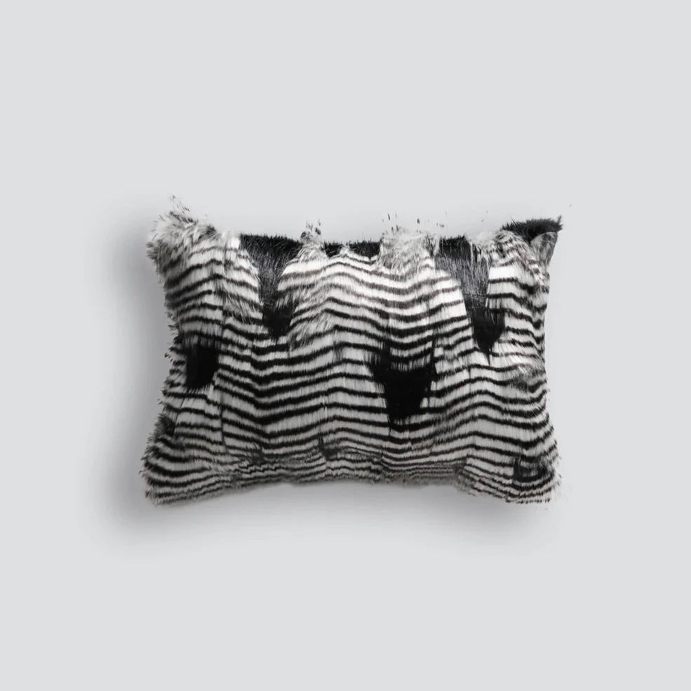 Sierkussen Heirloom faux fur Silver Pheasant